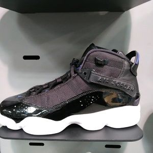 Meet your Posher, Shay